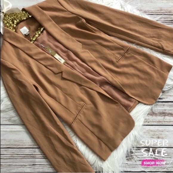 LC Lauren Conrad Jackets & Blazers - LC Lauren Conrad Relaxed Fit Blazer